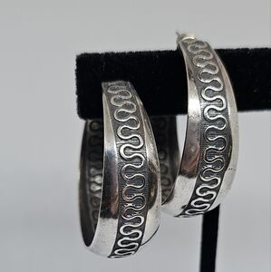 Vtg Silvertone Bali Hoop Earrings